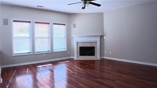 Building Photo - 3440 Kentwater Dr