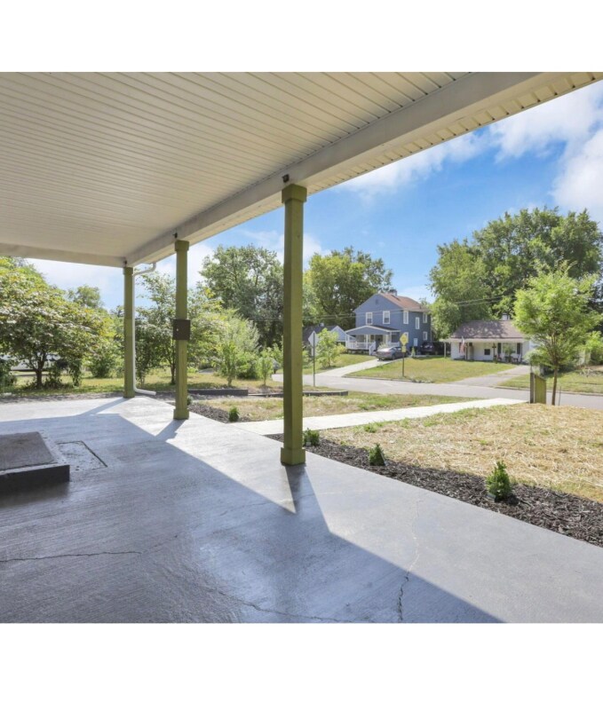 Building Photo - 2040 Margaret Ave