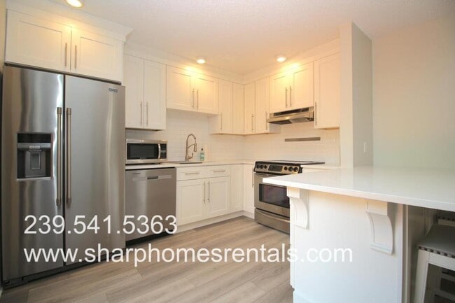 Building Photo - 5203 Cedarbend Dr