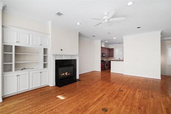 Building Photo - 2150 Bancroft Ln