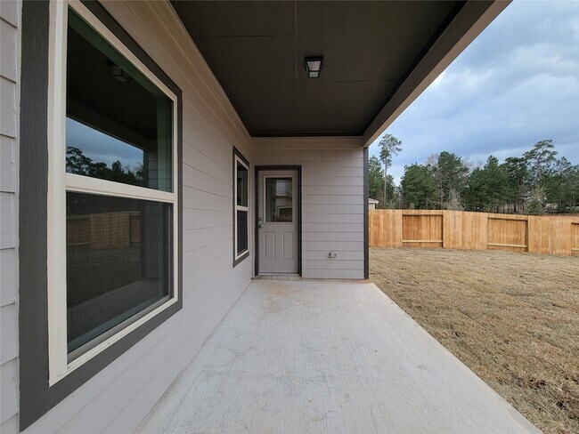 Building Photo - 942 Amesbury Ct
