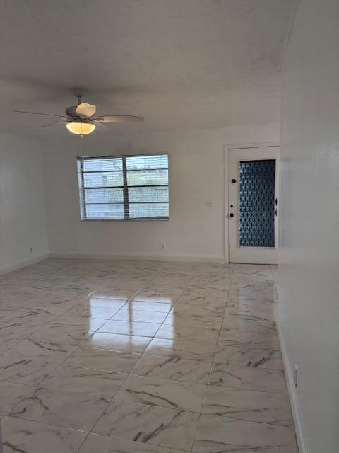 Building Photo - 140 Flanders C