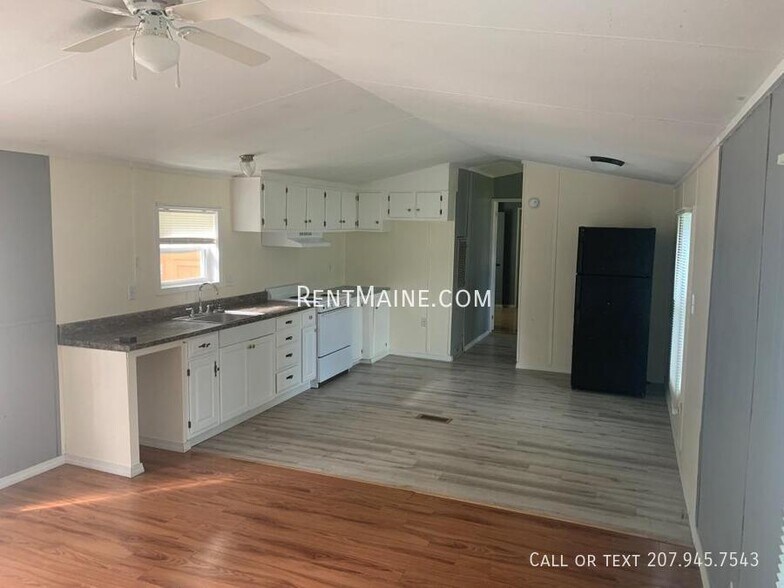 Building Photo - 27 Pheasant Hill Mobile Home Park