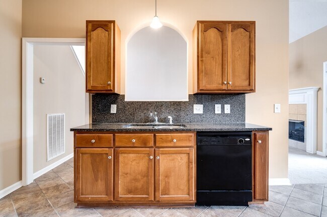 Building Photo - 107 Havenwood Ct