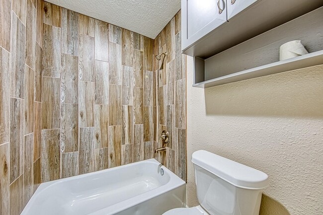 Building Photo - 3526 Brook Shadow Dr