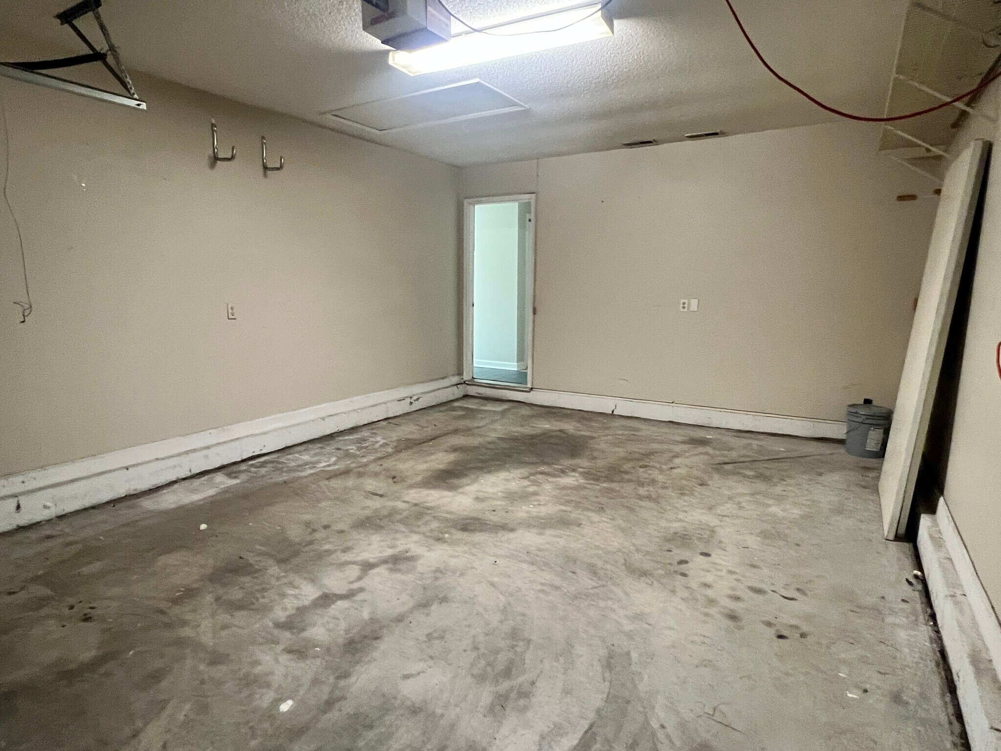 Building Photo - 4415 Bridgeport Dr