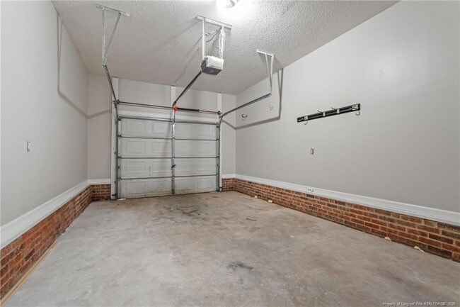 Building Photo - 82 Stonecliff Ln