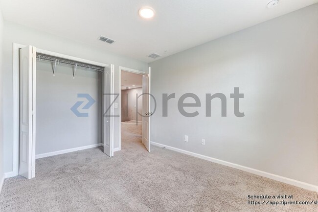 Building Photo - 432 Cape Honeysuckle Pl