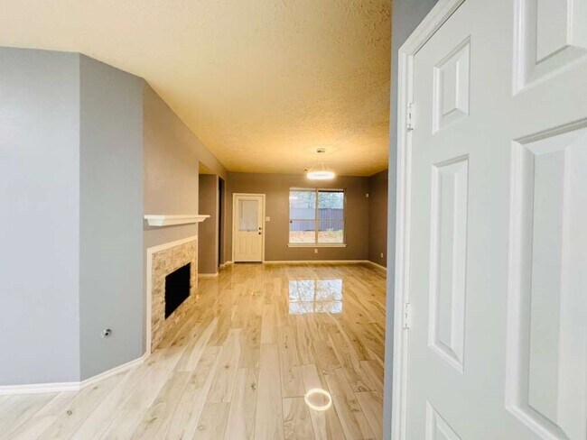 Building Photo - 12719 Great Sands Dr