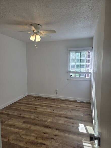 Building Photo - 11260 College Ave