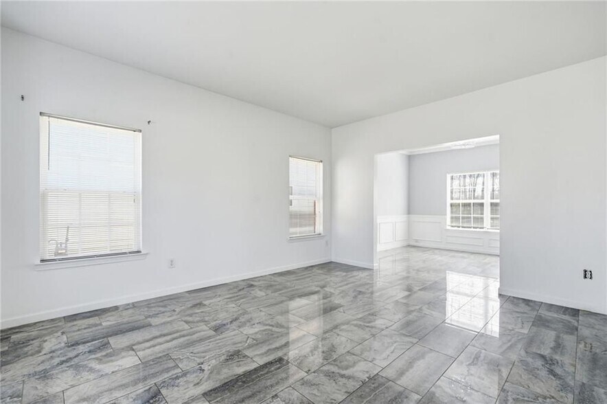 Building Photo - 1582 Ewing Farm Dr