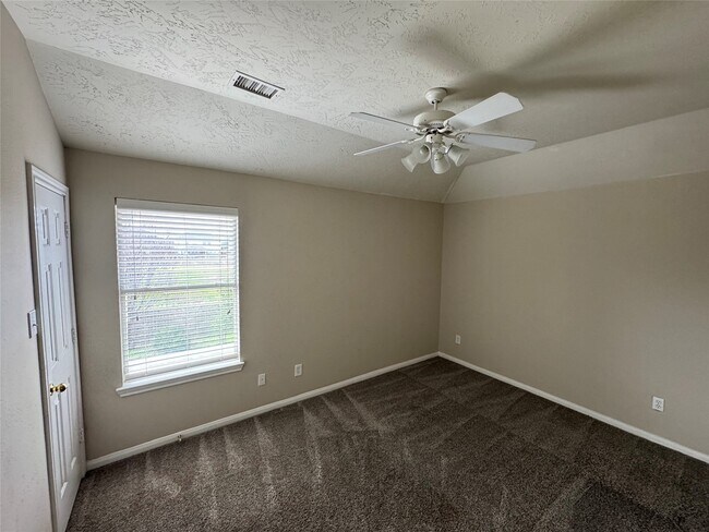 Building Photo - 17703 Towne Bridge Dr