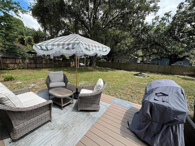 Building Photo - 2007 E Henry Ave