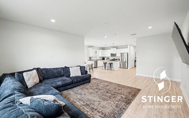 Building Photo - 1170 Salem Bay Dr