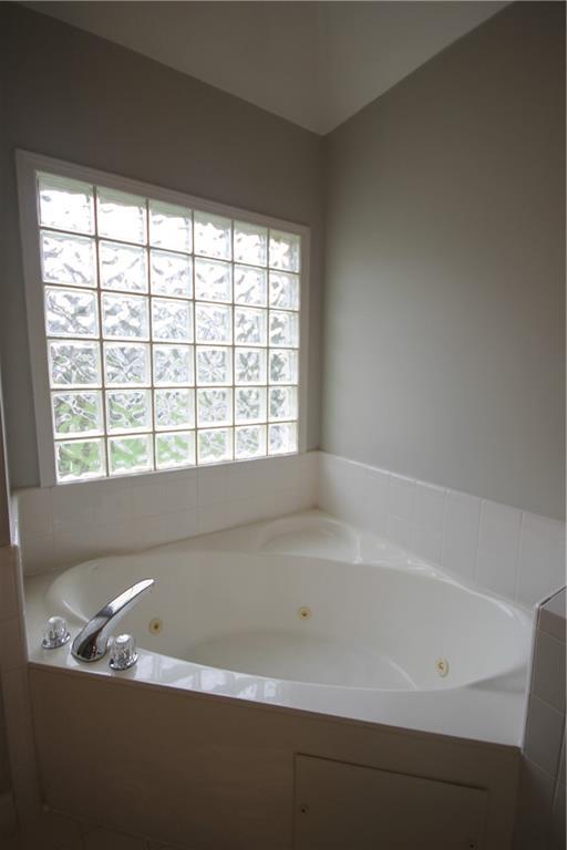 Building Photo - 1581 Oak Park Cove