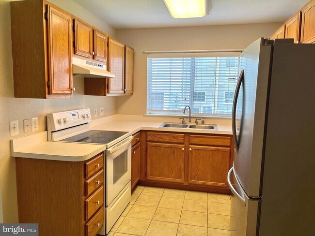 Building Photo - 1122 Huntmaster Terrace NE