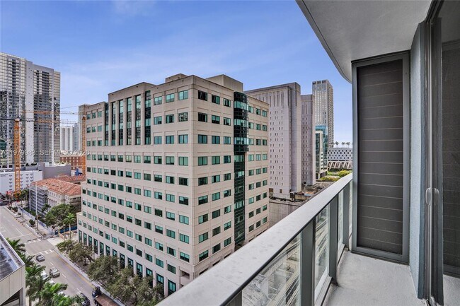 Building Photo - 151 NE 5th St