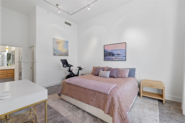 Building Photo - 2001 Meridian Ave