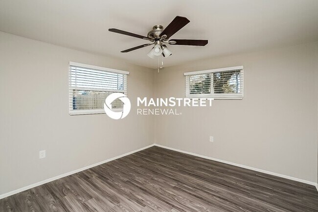 Building Photo - 3 Bedroom Pet-Friendly Home in Largo, FL with Main Street Renewal