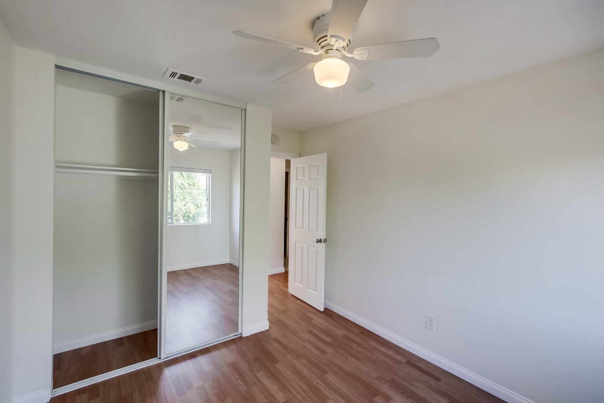 Building Photo - 2724 K St
