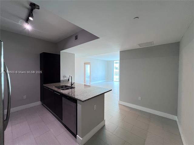 Building Photo - 950 Brickell Bay Dr