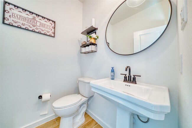 Building Photo - 12202 Old Fashion Cir