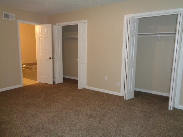 Building Photo - 7125 Farmhouse Dr
