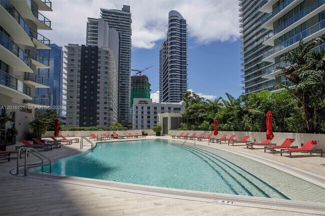 Building Photo - 1100 S Miami Ave