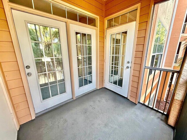 Building Photo - 5000 Culbreath Key Way