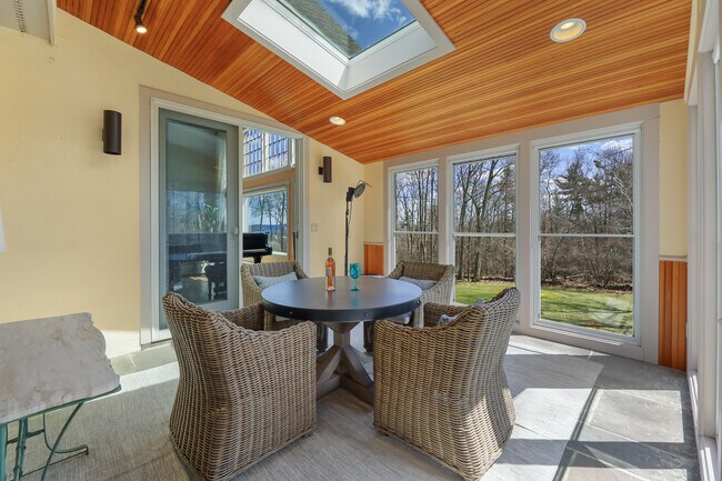 Building Photo - 36 Millard Rd