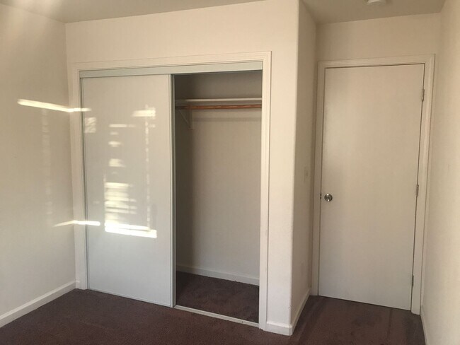 Building Photo - 620 Central Ave