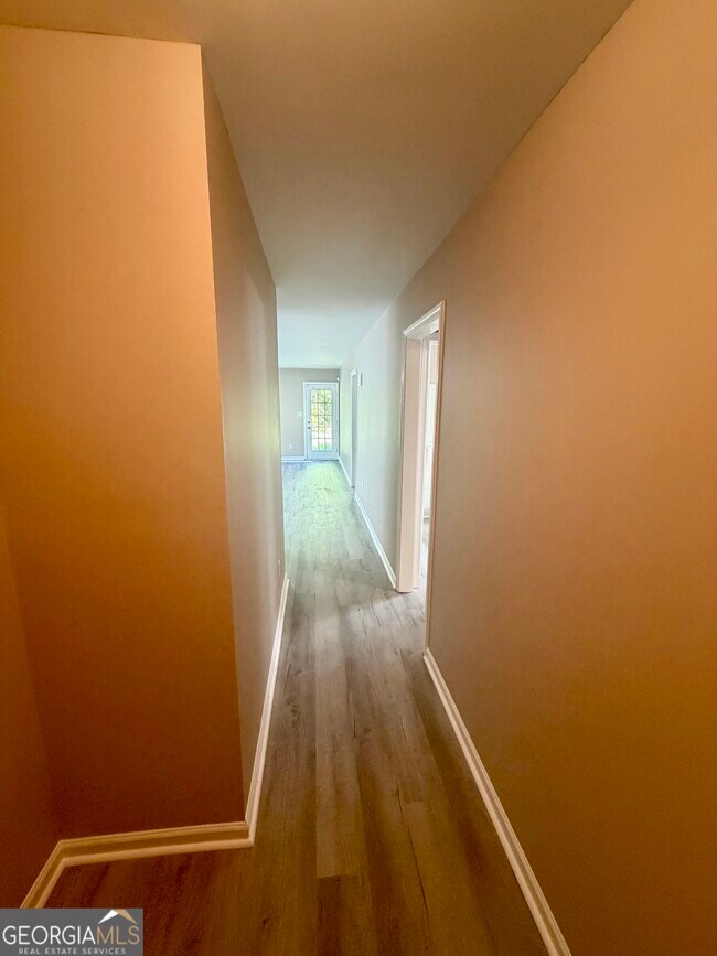 Building Photo - 110 Alice Dr