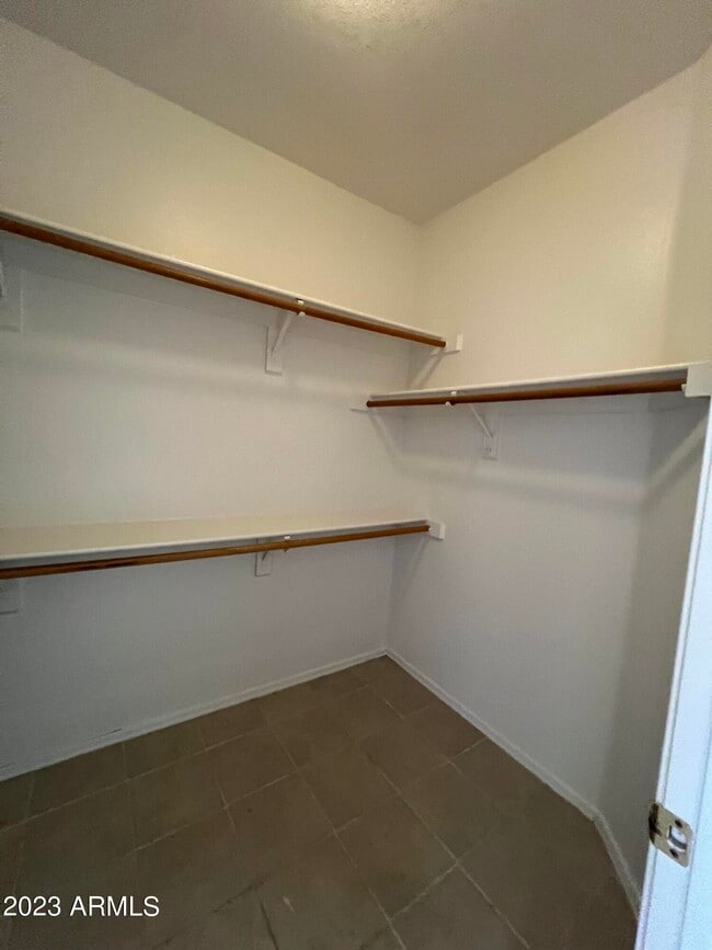 Building Photo - 1561 E Stanford Ave