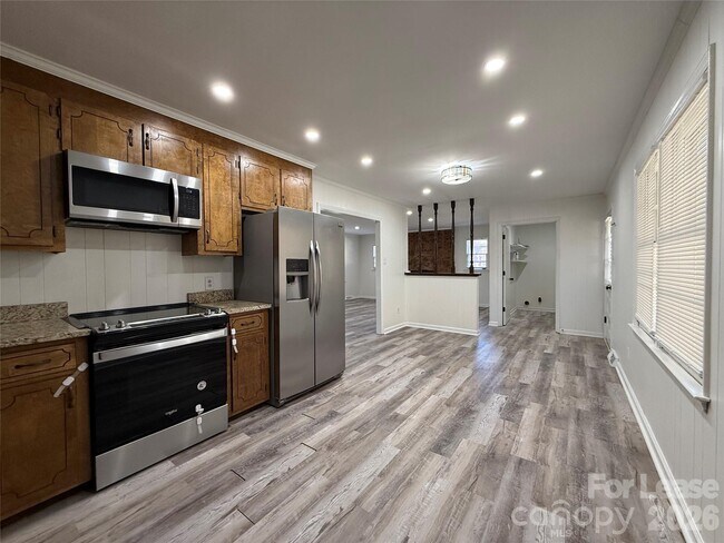 Building Photo - 201 Allison Dr