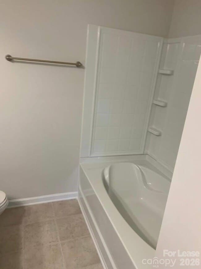 Building Photo - 9303 Grand Valley Dr