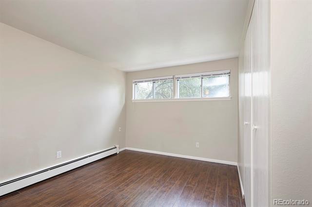 Building Photo - 241 Elmwood Dr