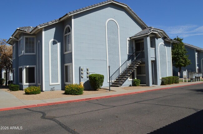 Building Photo - 2910 W Marconi Ave
