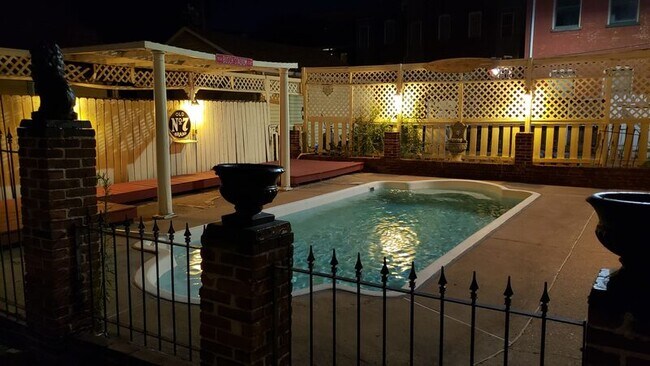 Building Photo - 2013 S 11th St