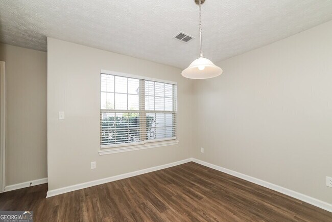Building Photo - 7013 Grinder Dr