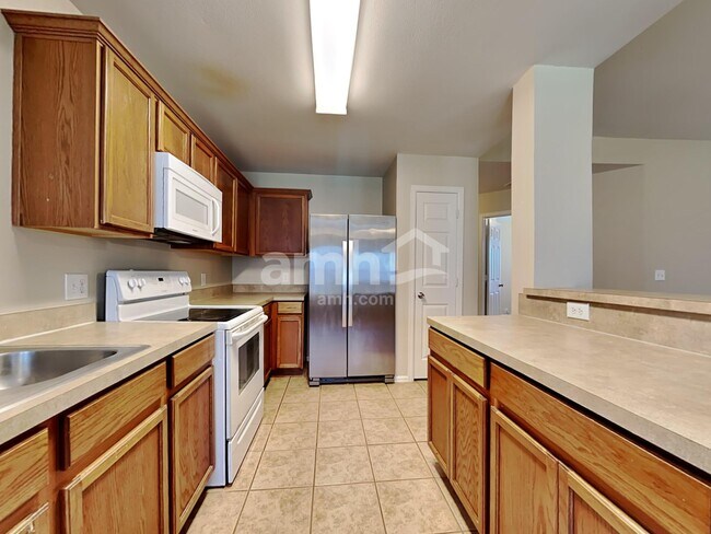 Building Photo - 714 Quail Hollow Dr