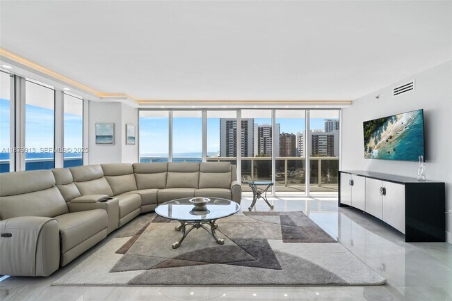 Building Photo - 1830 S Ocean Dr