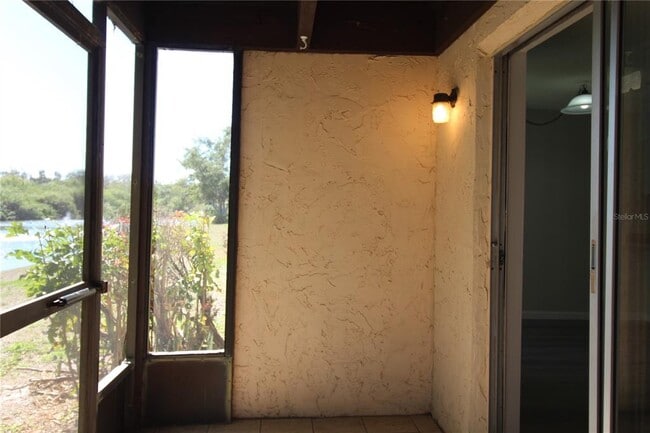 Building Photo - 2628 Hidden Lake Dr N