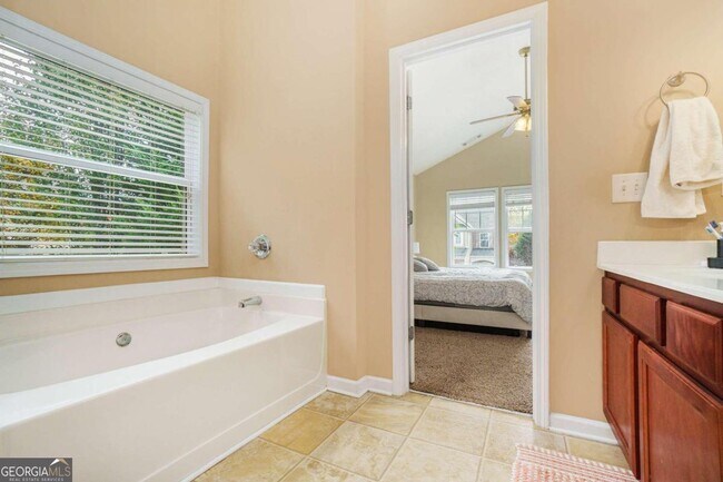 Building Photo - 5650 Carrington Pl