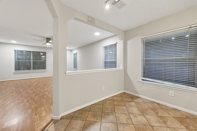 Building Photo - 21907 Willow Downs Dr