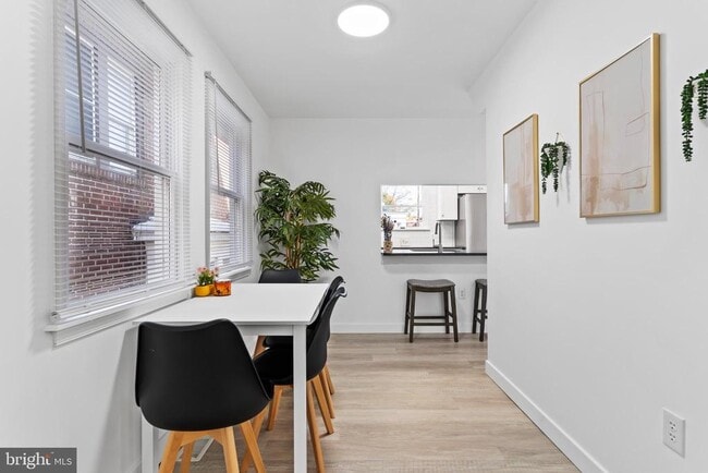 Building Photo - 2309 N 2nd St