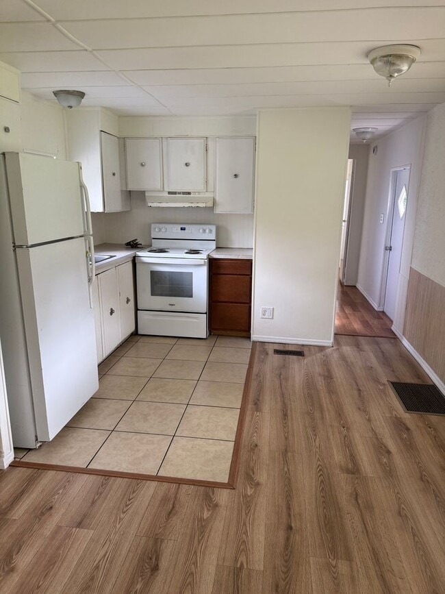 Building Photo - 2 Bedroom, 2 Bath Manufactured Home in Zep...