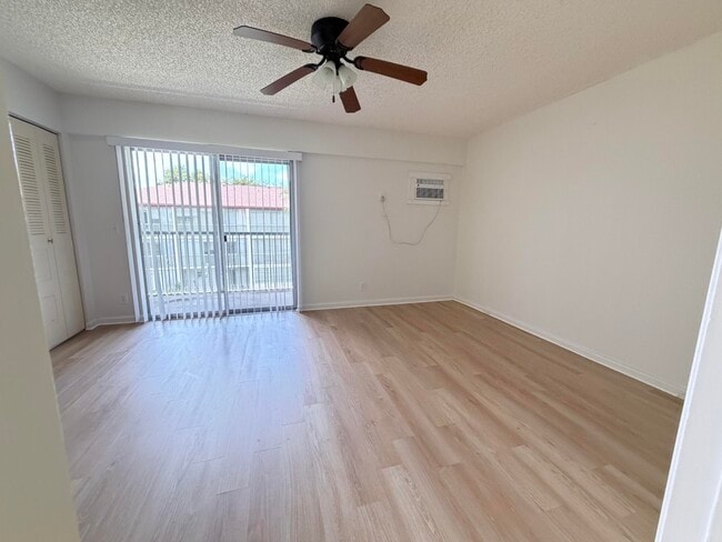 Building Photo - 100 SW 132nd Way