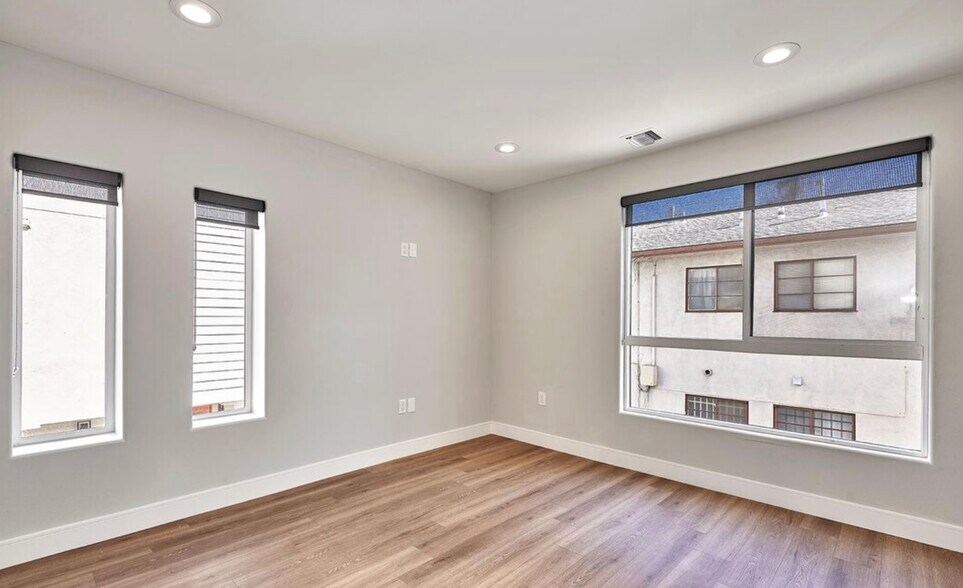 Building Photo - 4507 Lomita St