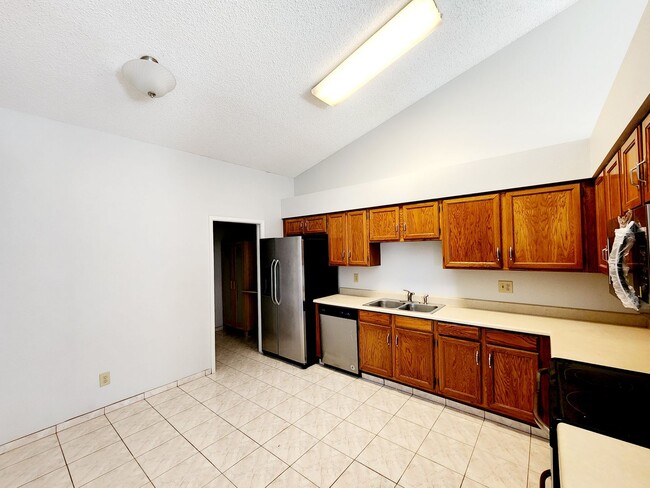 Building Photo - 3 Bedroom in Mesa!