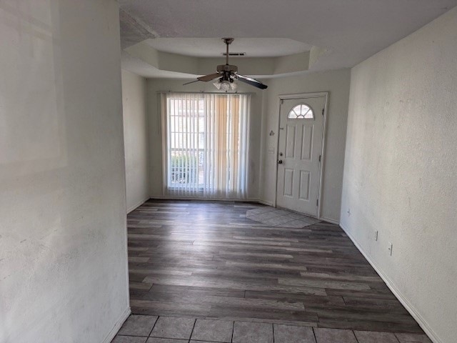 Building Photo - 2541-2551 E Price Street Unit 200